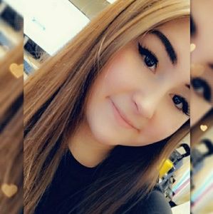 Meet your Posher, Alissa